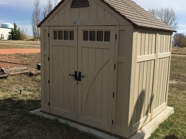 220 2nd St SW, Belfield, ND 58622