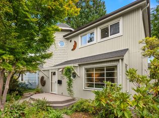 7040 33rd Ave NE, Seattle, WA 98115