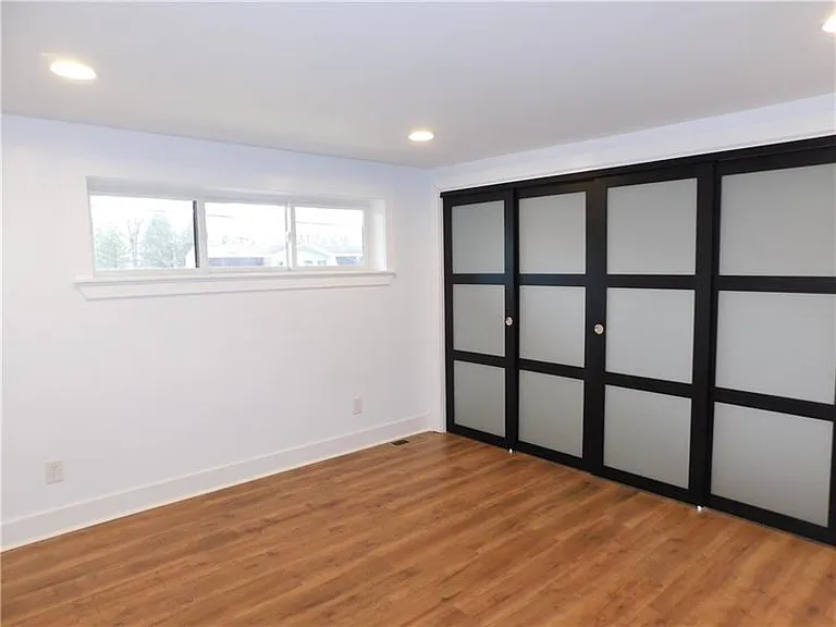 114 Locust St — Photo 9