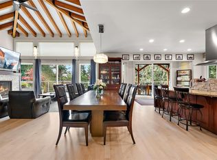 1205 Hillgrove Rd, North Saanich, BC V8L 5K7