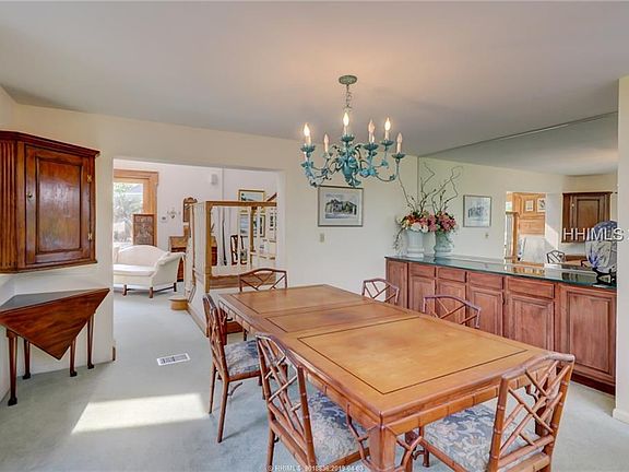 5th image of 6 Spring Hill Ln