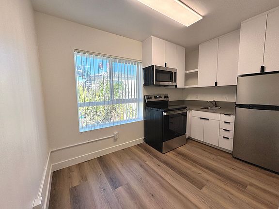 2nd image of 3540 Mission Blvd APT 4