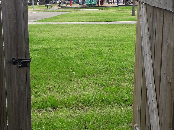 5th image of 14823 Saint Cloud Dr