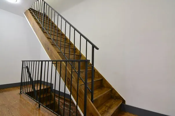 Rented by David Hirsch, LREB | media 29