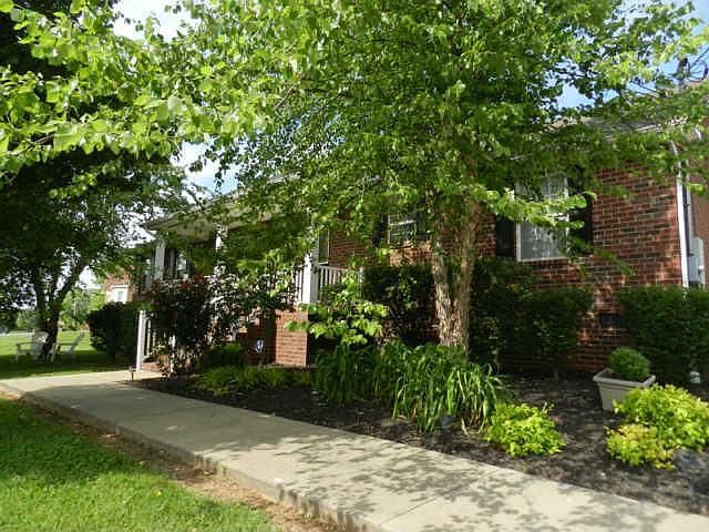 1st image of 3432 Lakebrook Dr