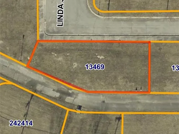 1911-1913 McConnell Rd, Greensboro, NC 27401