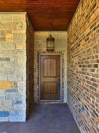 3rd image of 2249 Bunker Hill Dr