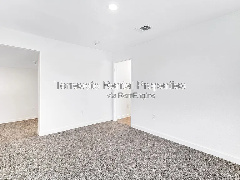 2326 Cincinnati Ave #D — Photo 17