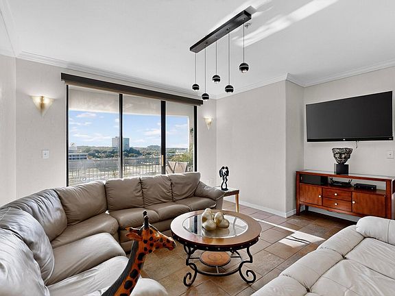 2nd image of 330 Las Colinas Blvd #1116
