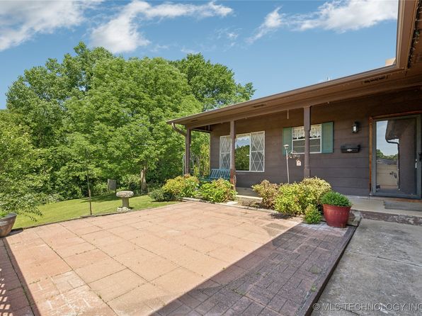 3041 W 56th Pl, Tulsa, OK 74107