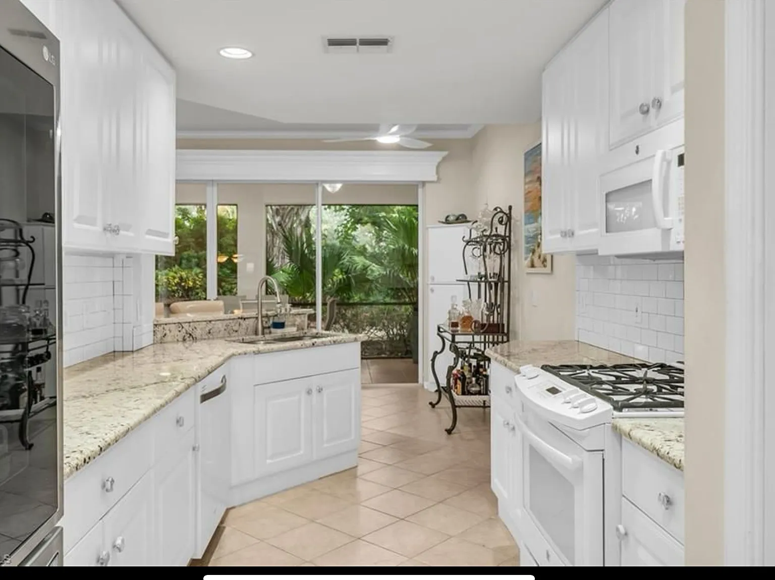 3955 Deer Crossing Ct — Photo 2
