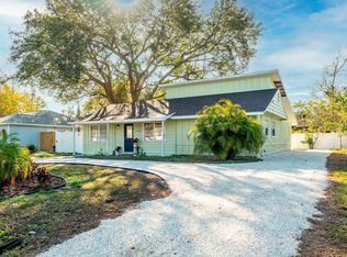 2676 Martin St, Sarasota, FL 34237