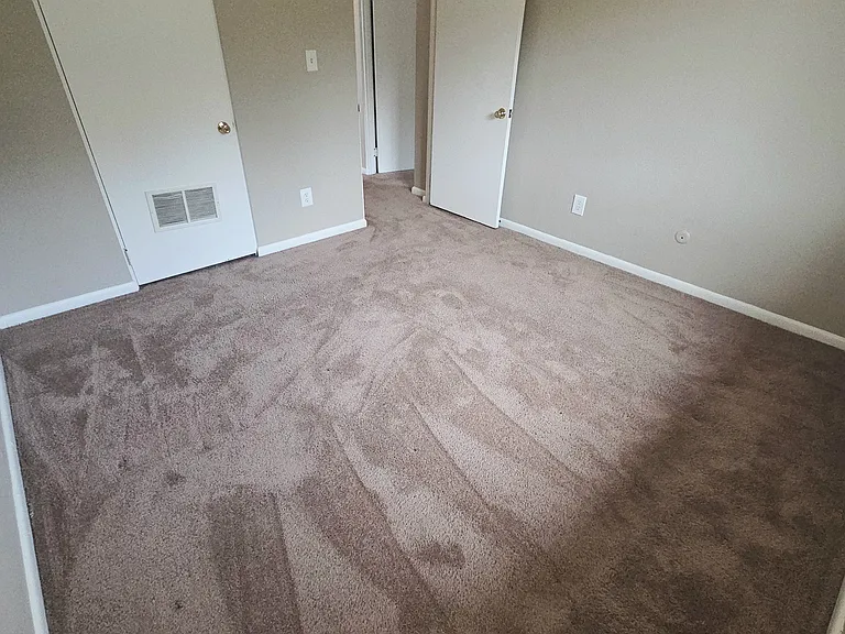 111 Pine Dr #10 — Photo 23