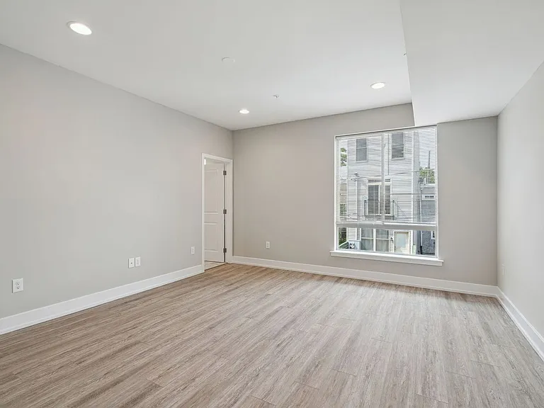 2612 Annin St #3 — Photo 18