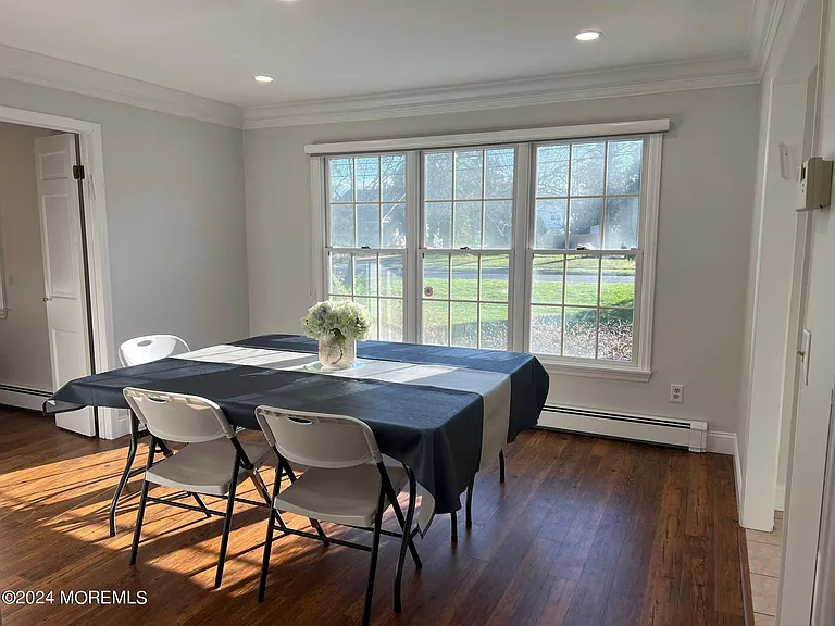 1578 N Bay Ave — Photo 32