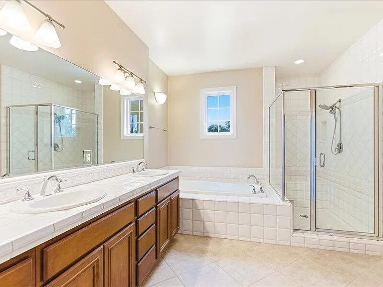 4698 Granada Way — Photo 43