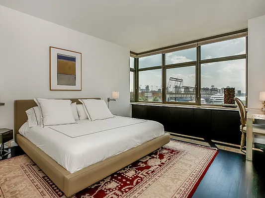 Sold by Sotheby's International Realty | media 14