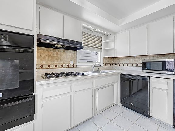 5th image of 38 Washington Ave