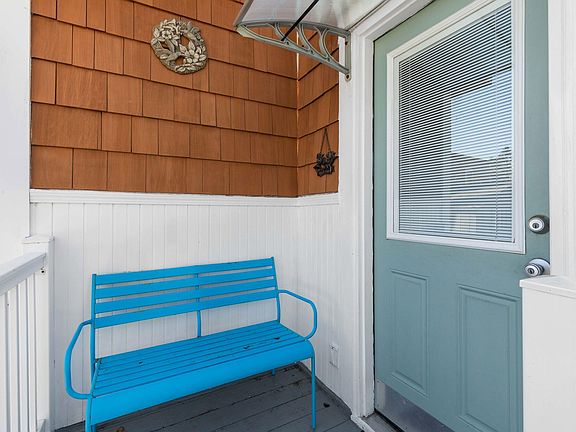 5th image of 125 Saco Avenue