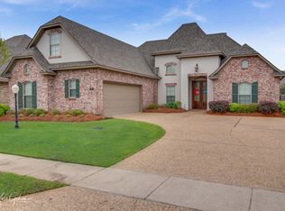 913 Royal Cir, Bossier City, LA 71111