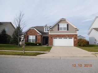 7734 Solomon Dr, Zionsville, IN 46077