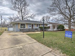 2249 Ramsey Dr, Decatur, IL 62526