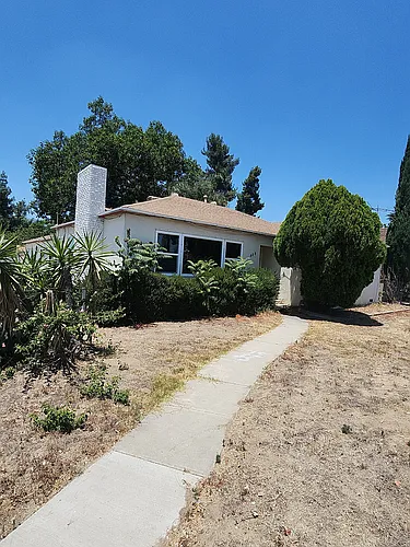 858 S Riverside Ave Photo 1