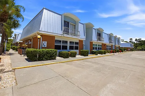 22333 Edgewater Dr #C2 Photo 1 22333 Edgewater Dr #C2 Photo 1