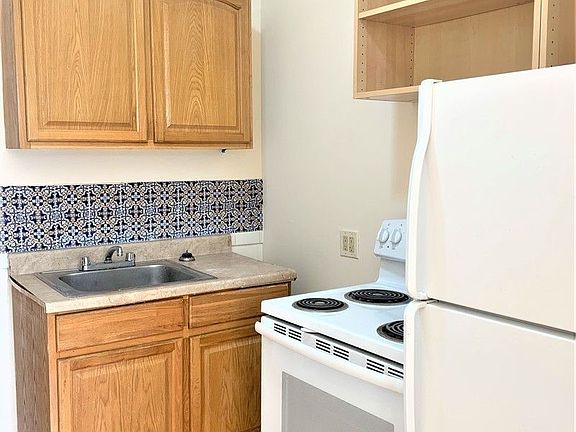 4th image of 52 W 125th St APT 4R