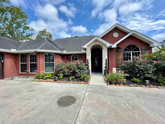 4th image of 9020 Terry Estates Dr