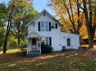 77 Grand St, Lloyd, NY 12528
