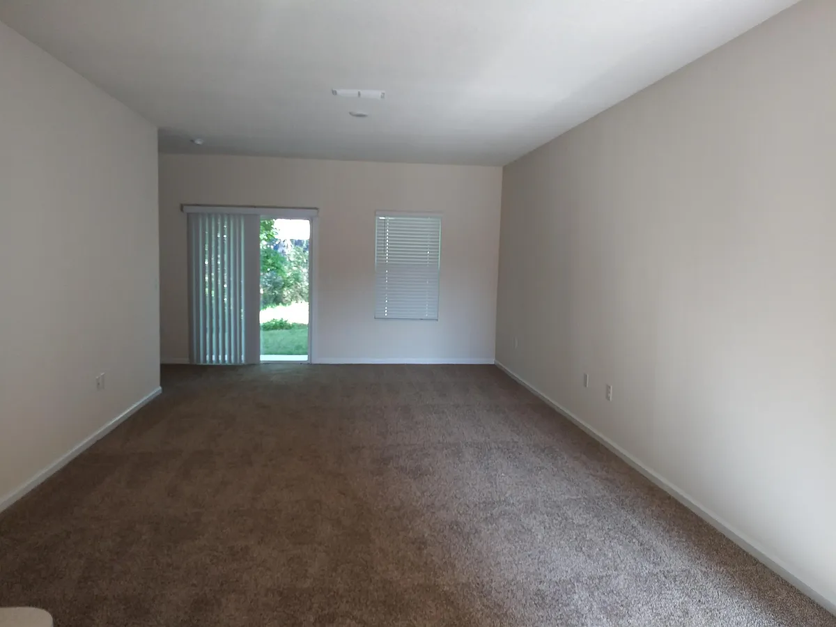 Building Photo - 7841 Echo Springs Rd #1