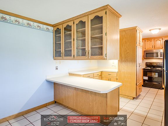 5th image of 4835 Rose Ave NW