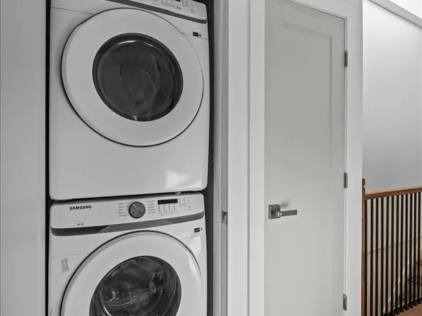 1360 Bergen Street image 14 of 28