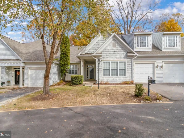 2007 Upshire Ct Unit 70, Bowie, MD 20721