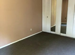 553 Ashland Ave APT F, Aurora, IL 60505