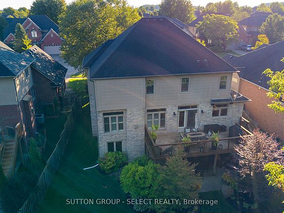 4th image of 1940 Riverbend Rd