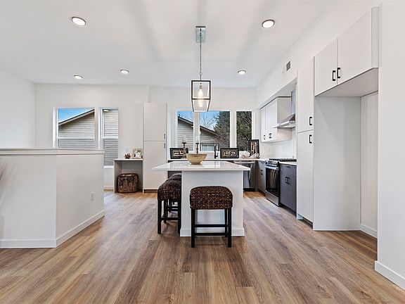 3rd image of 2025 S Makar Ln