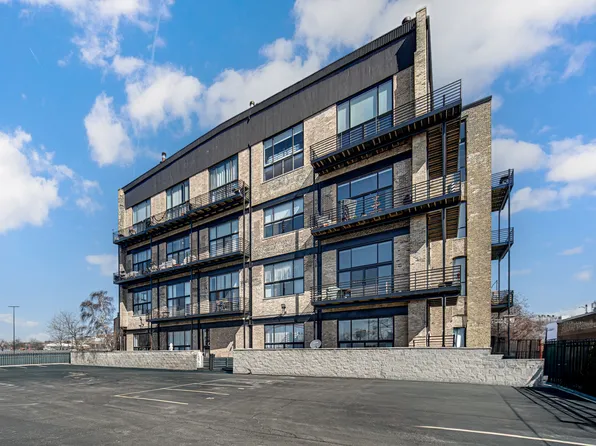 2614 N Clybourn Ave APT 102, Chicago, IL 60614