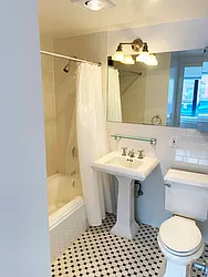 Rented by Addison Property Group