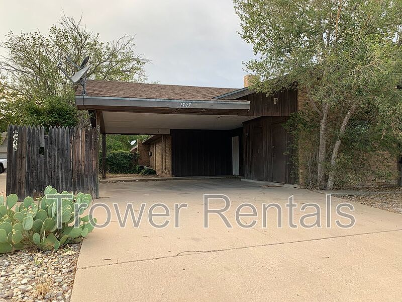 1st image of 27-2747 Pagewood Ave