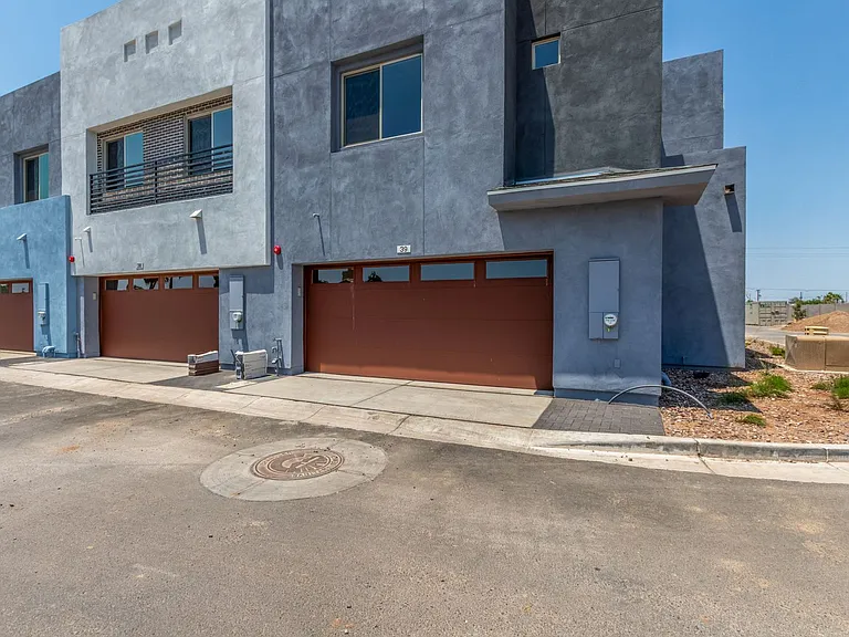 733 E Commonwealth Ave #39 — Photo 38
