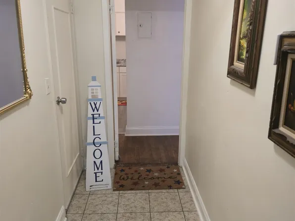 22 Sunset Avenue image 4 of 4