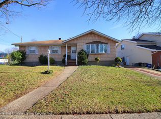 367 Main St, Staten Island, NY 10307