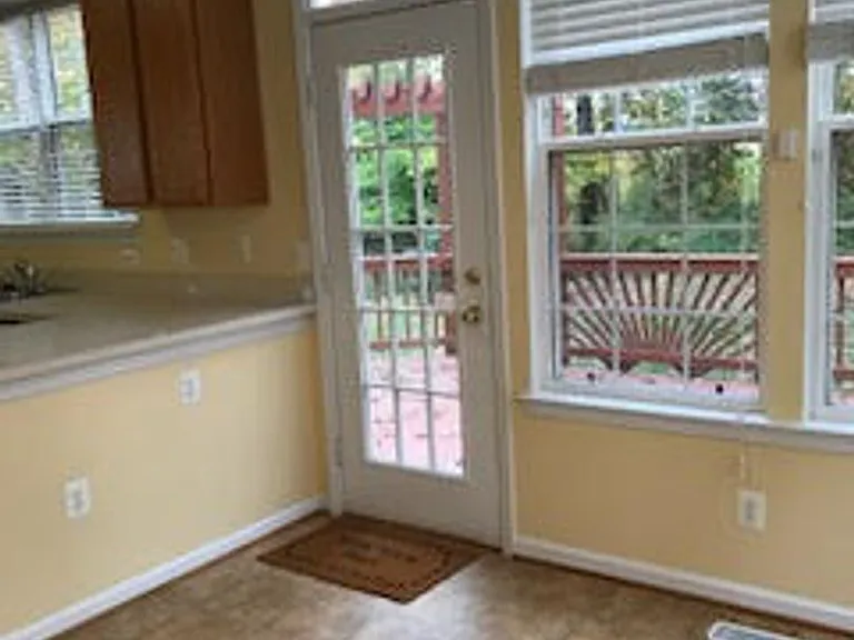 5106 Higgins Dr — Photo 9