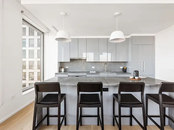 8 S 4th St #37D, Brooklyn, NY 11249