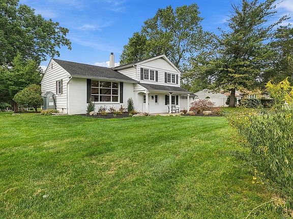 3rd image of 3632 Bristol Rd