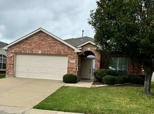 6618 Hillgreen Dr, Arlington, TX 76002