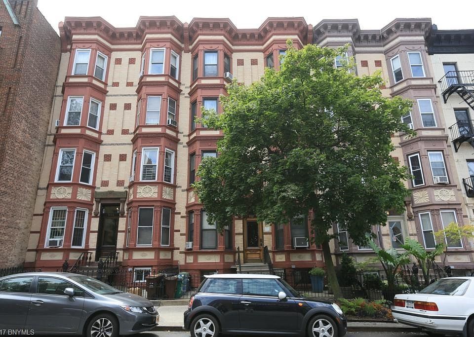 2nd image of 552 11th St