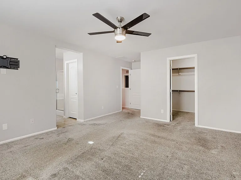 879 Cool Aquamarine St — Photo 13